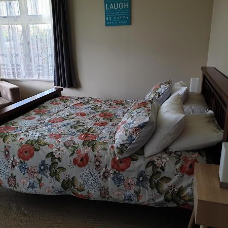 Belvedere House Carterton Экстерьер фото