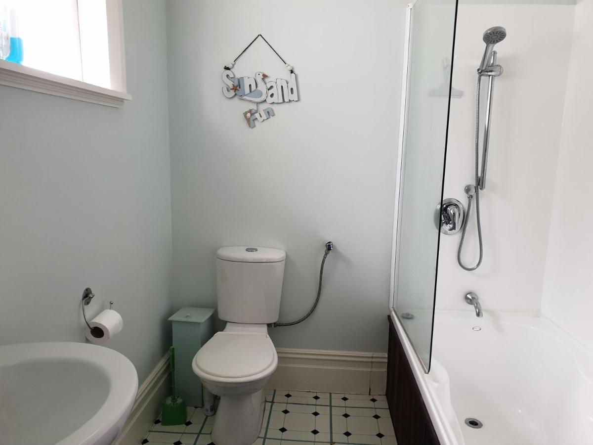 Belvedere House Carterton Экстерьер фото